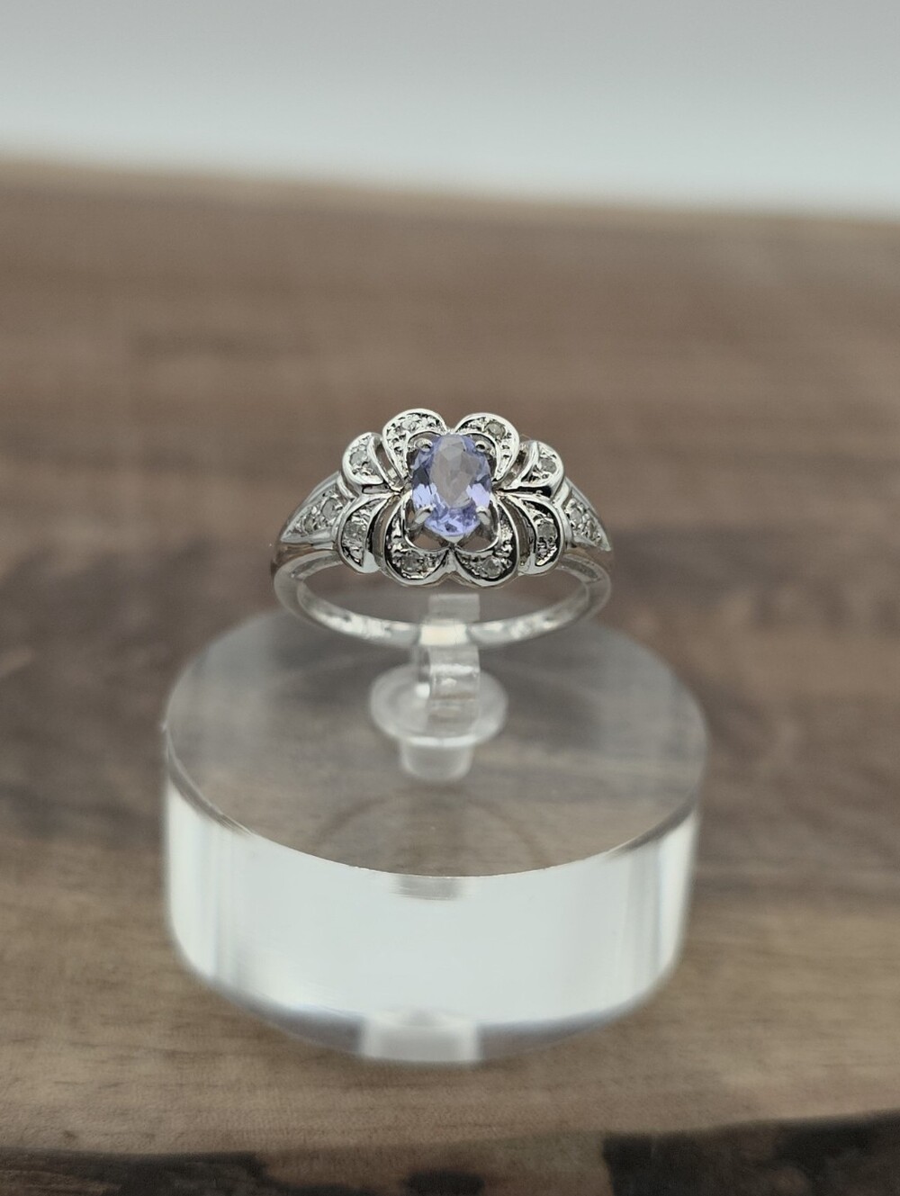 Vintage Fine Jewelry 10k White Gold Tanzanite & Diamond Ring
